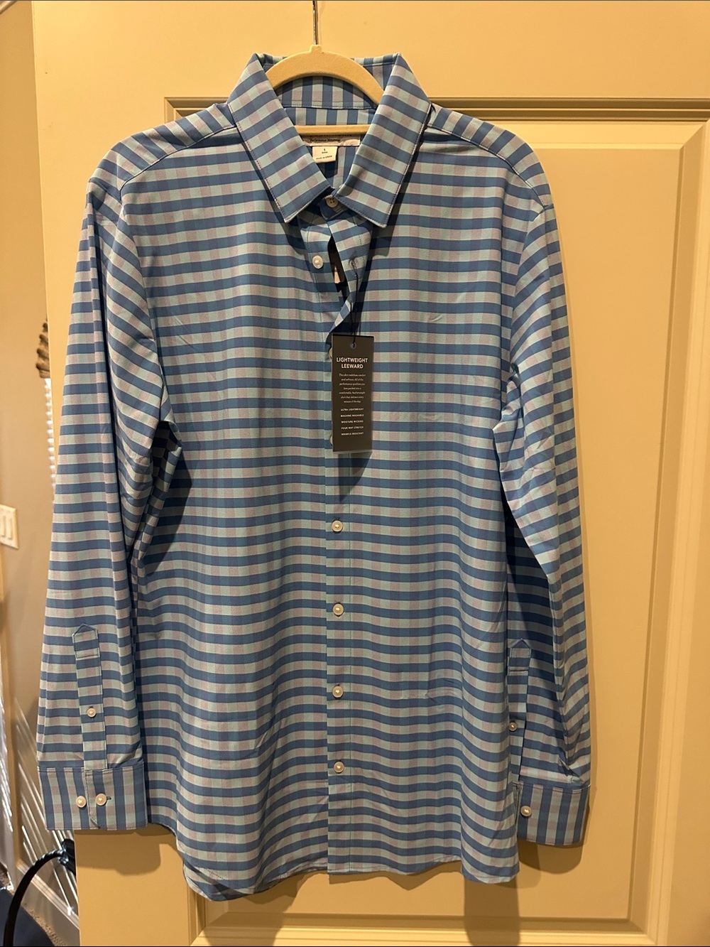 New with tags mens large trim mizzen and main button down shirt large trim